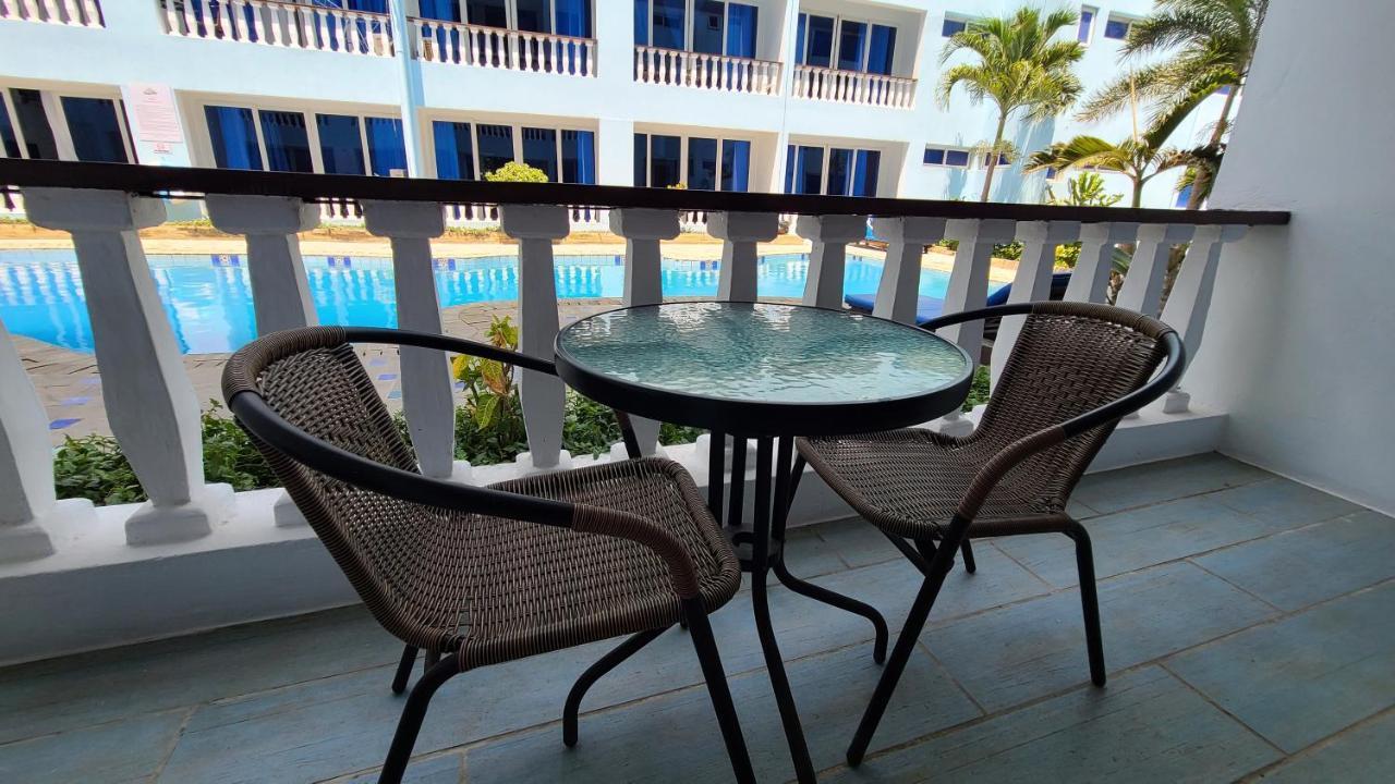 C3 Cowrie Shell Residences Mombasa Extérieur photo